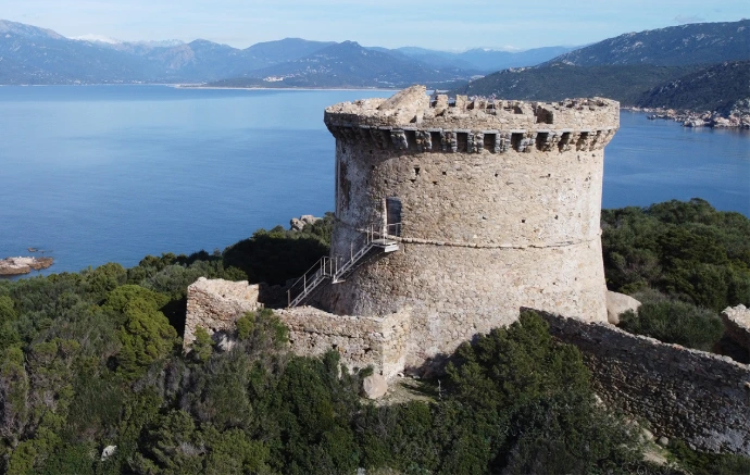 Les Tours Génoises en Corse du Sud