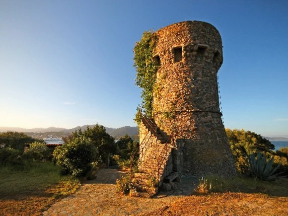 Tour Génoise de Campitello à Olmeto